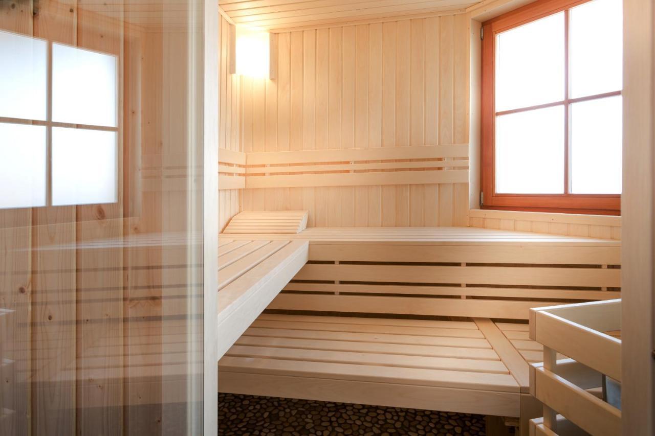 Вилла Family Retreat Maria Alm Экстерьер фото